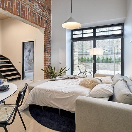 High Ceiling Loft With Its Own Backyard And A Terrace Leilighet Tallinn Eksteriør bilde
