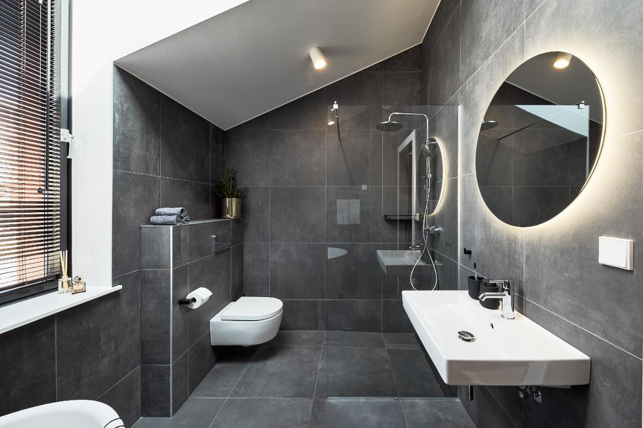 High Ceiling Loft With Its Own Backyard And A Terrace Leilighet Tallinn Eksteriør bilde