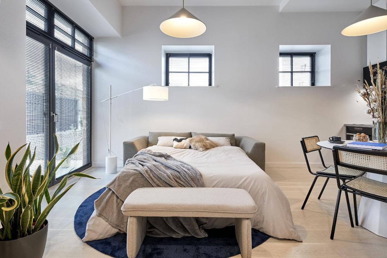 High Ceiling Loft With Its Own Backyard And A Terrace Leilighet Tallinn Eksteriør bilde